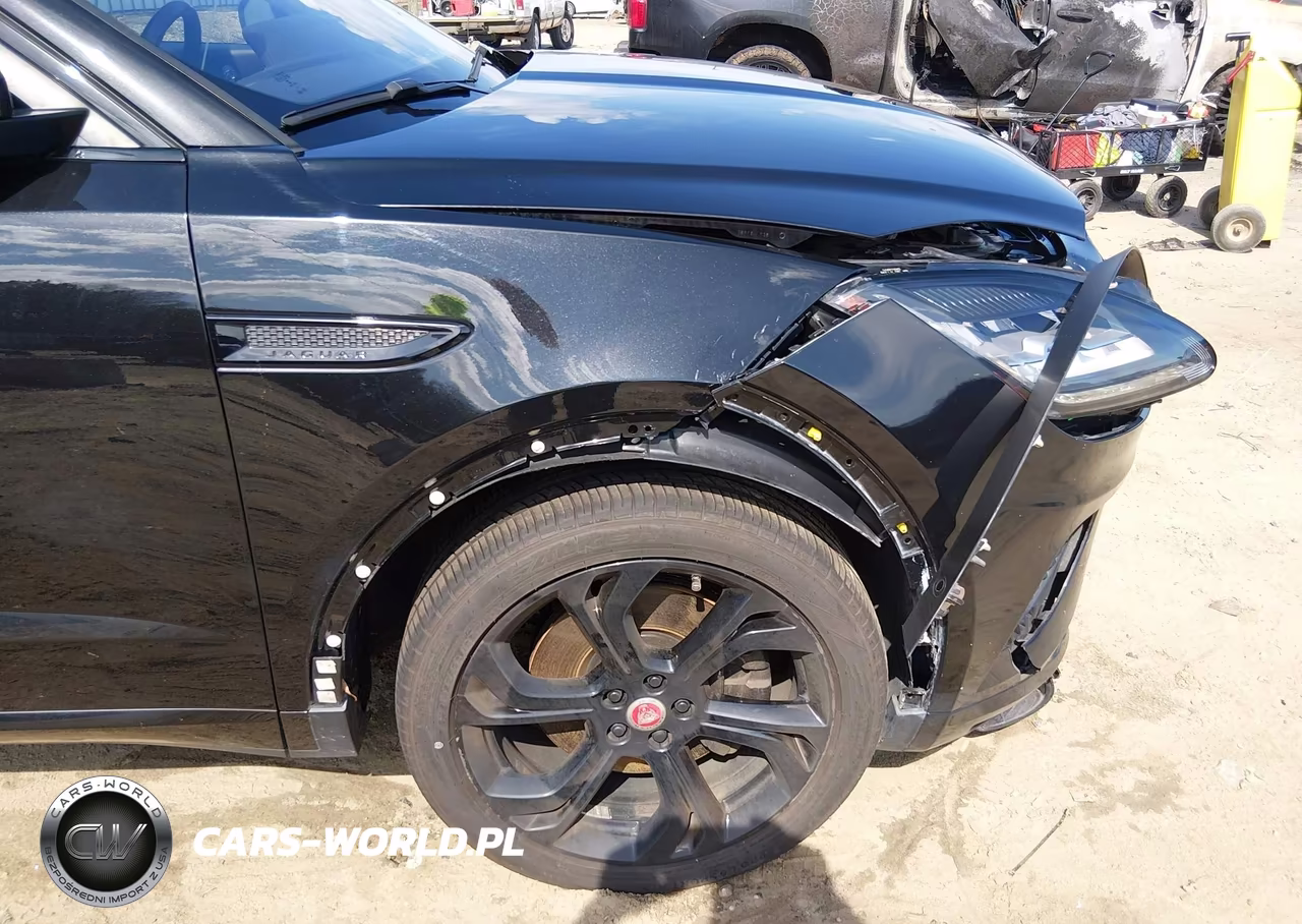 2018 Jaguar E-Pace First Edition VIN:SADFL2FX0J1Z01533 - 18