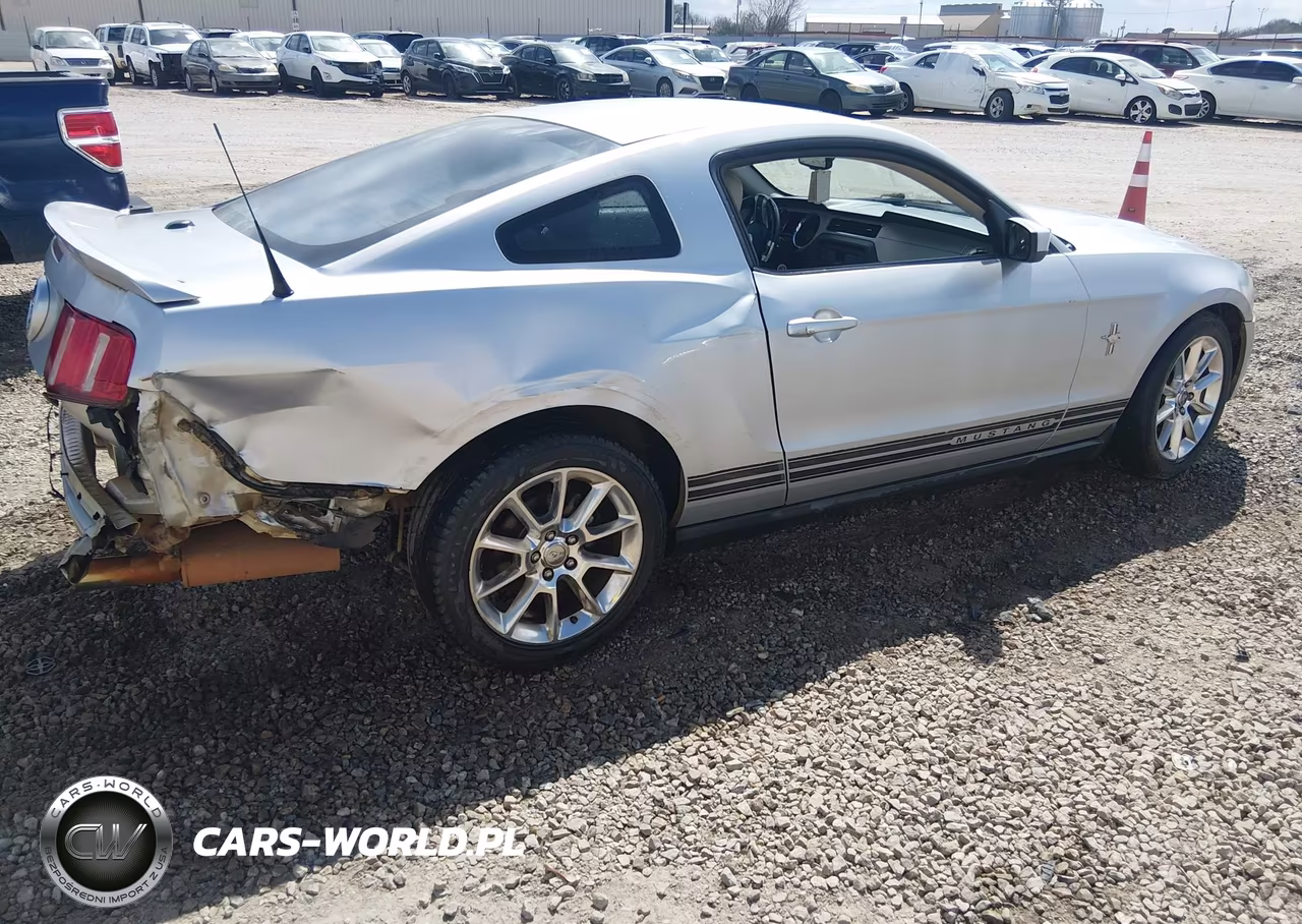 2010 Ford Mustang V6-V6 Premium VIN:1ZVBP8AN6A5113630 - 4