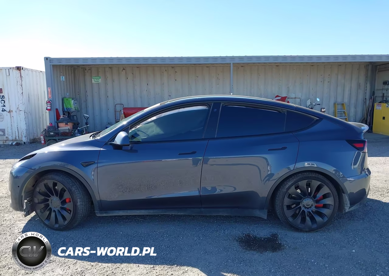 2022 Tesla Model Y Performance Dual Motor All-Wheel Drive VIN:7SAYGDEF1NF535143 - 13