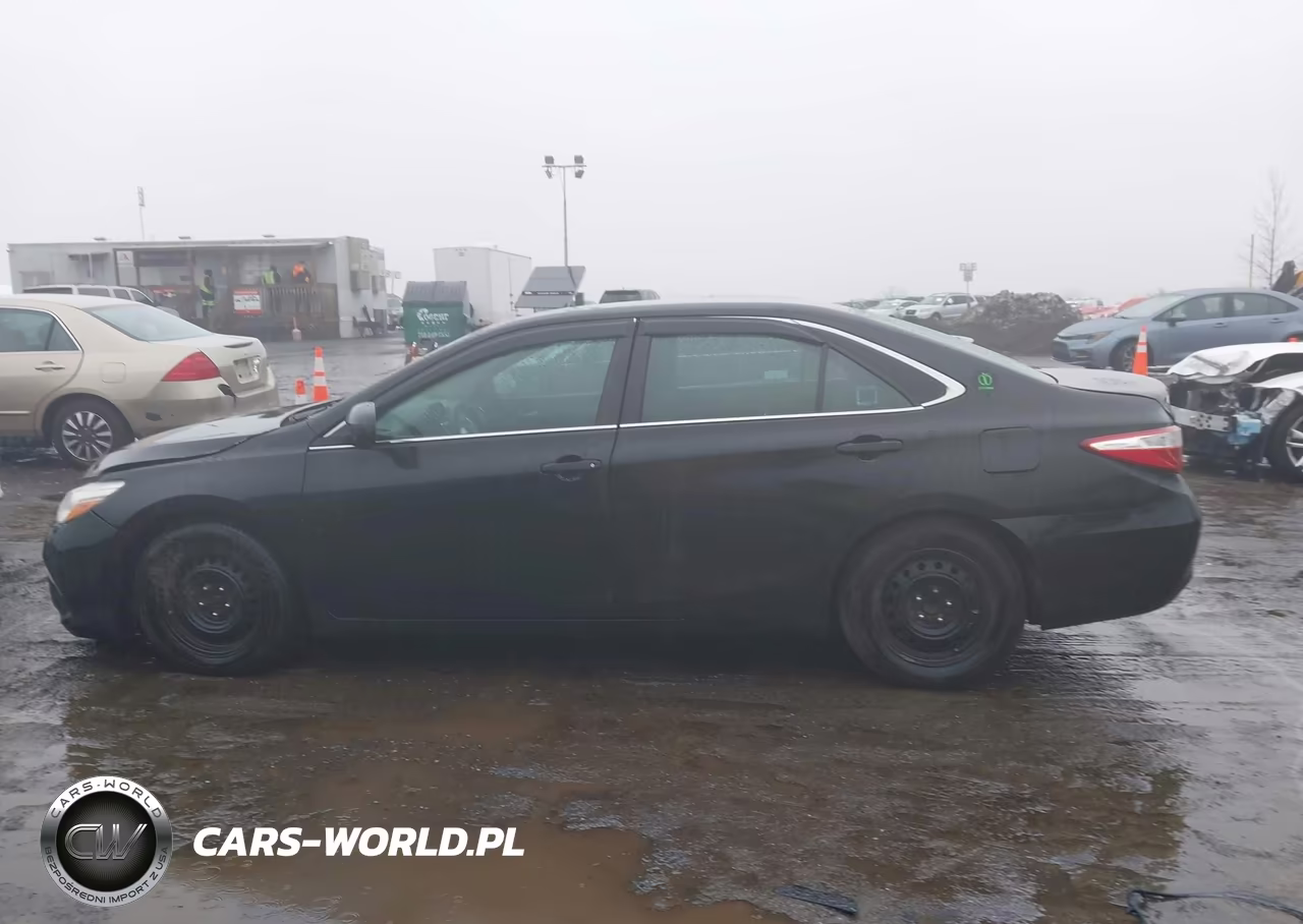 2015 Toyota Camry Hybrid Le VIN:4T1BD1FK5FU172310 - 14
