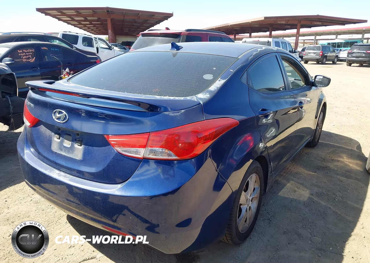 2013 Hyundai Elantra Gls VIN:KMHDH4AE3DU809515 - 4