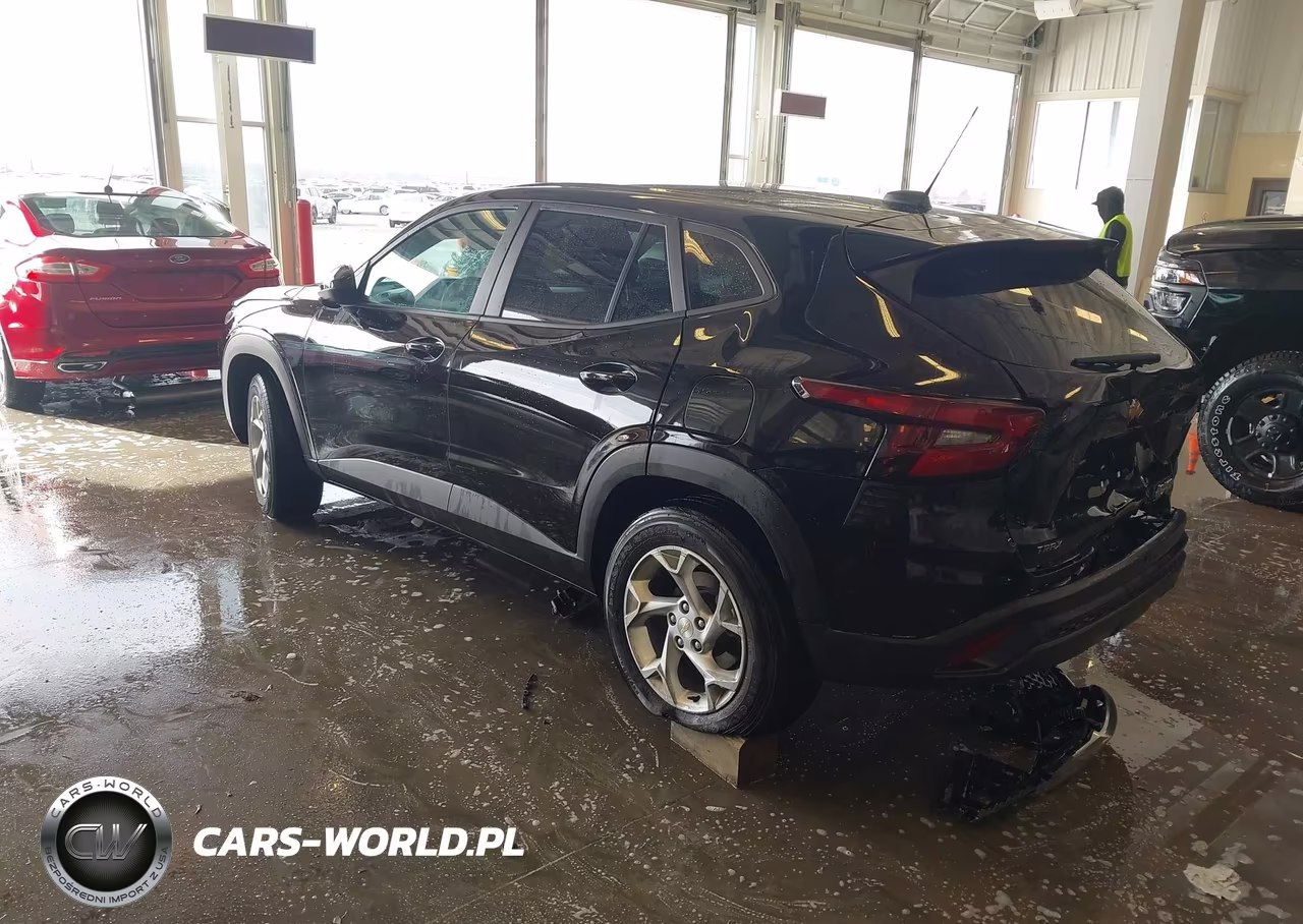 2025 Chevrolet Trax Fwd Ls VIN:KL77LFEP4SC058562 - 3