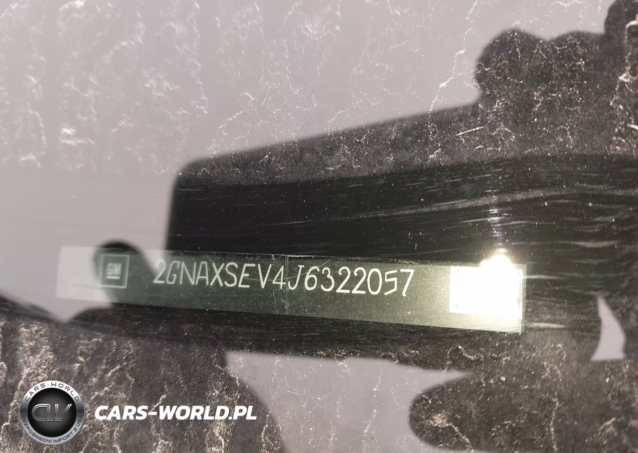 2018 Chevrolet Equinox Lt VIN:2GNAXSEV4J6322057 - 9