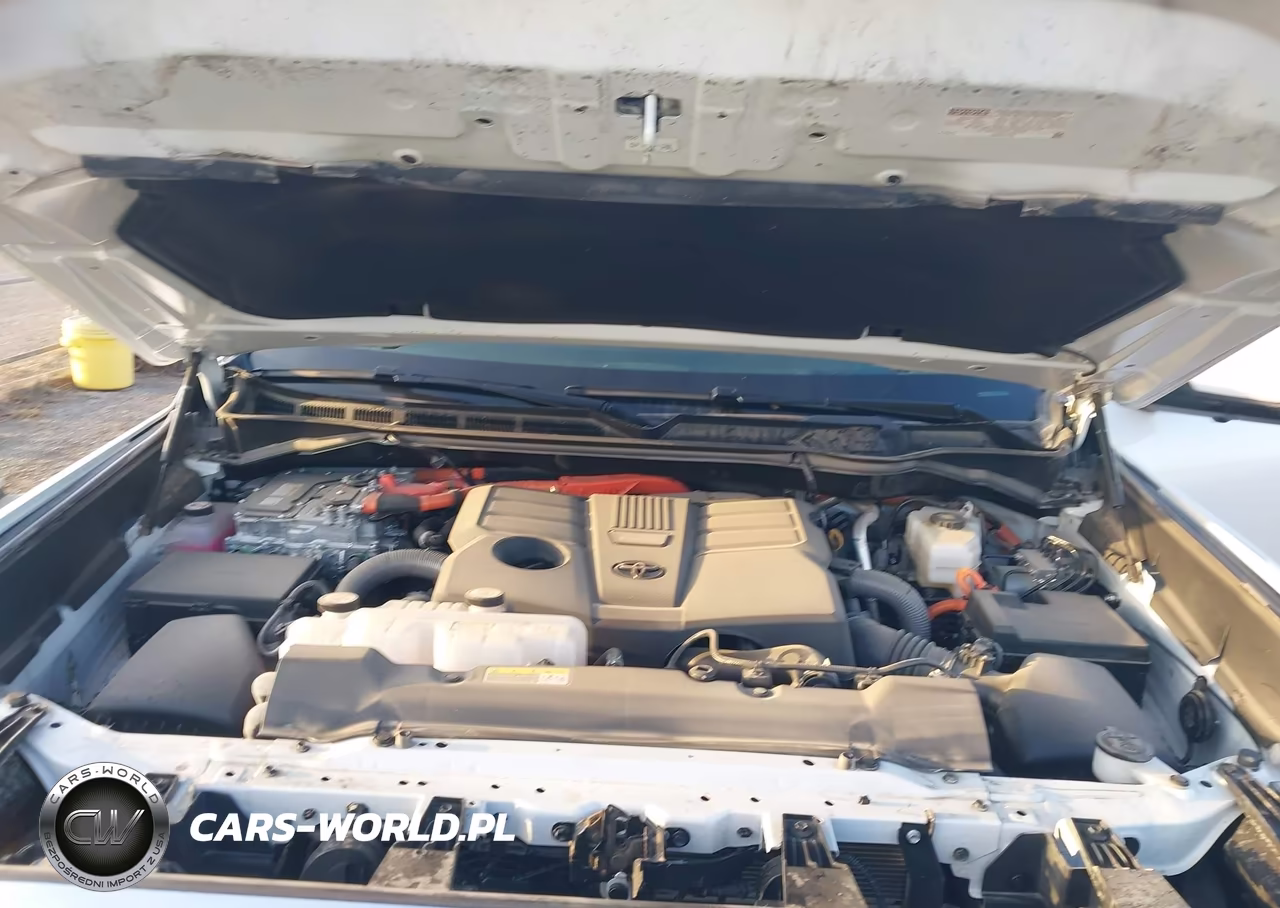 2025 Toyota Tundra Crewmax Platinum-Crewmax 1794 VIN:5TFMC5DB6SX111552 - 10