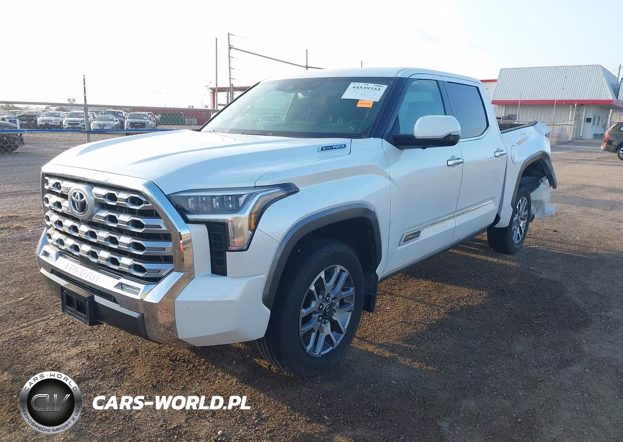 2025 Toyota Tundra Crewmax Platinum-Crewmax 1794 VIN:5TFMC5DB6SX111552 - 2