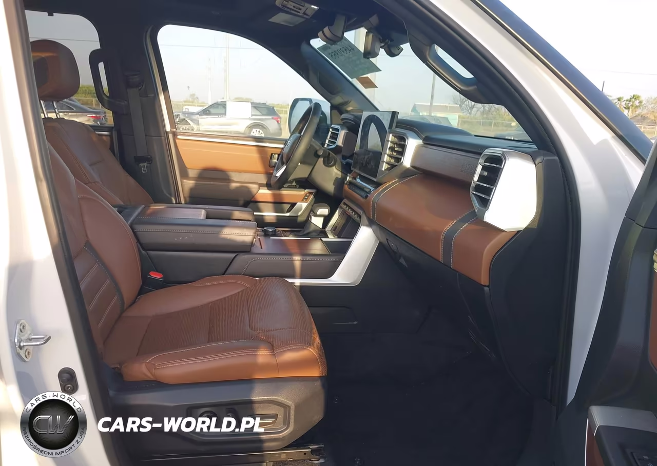 2025 Toyota Tundra Crewmax Platinum-Crewmax 1794 VIN:5TFMC5DB6SX111552 - 5