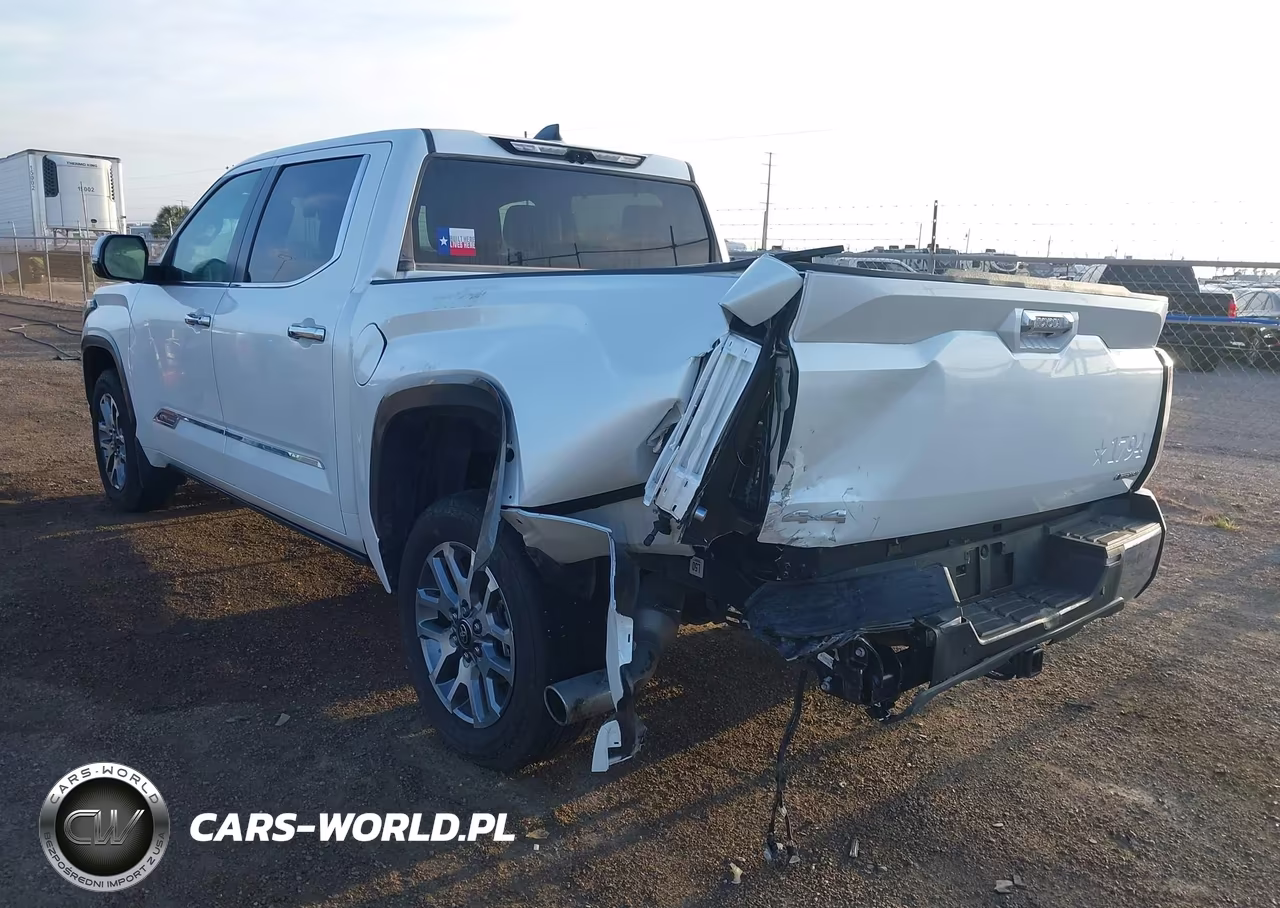 2025 Toyota Tundra Crewmax Platinum-Crewmax 1794 VIN:5TFMC5DB6SX111552 - 6