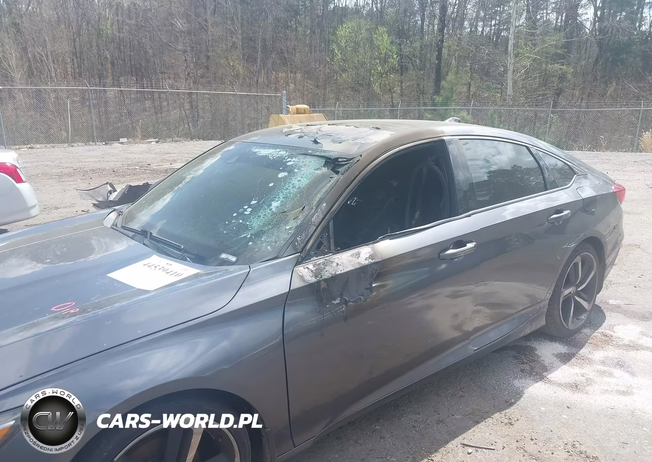 2018 Honda Accord Sport VIN:1HGCV1F3XJA172474 - 6