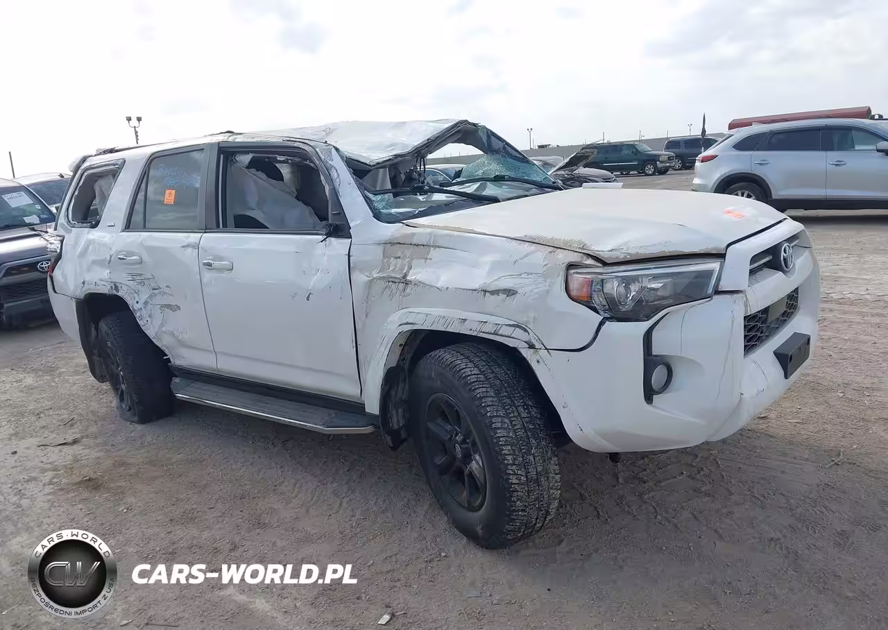 2020 Toyota 4Runner Sr5