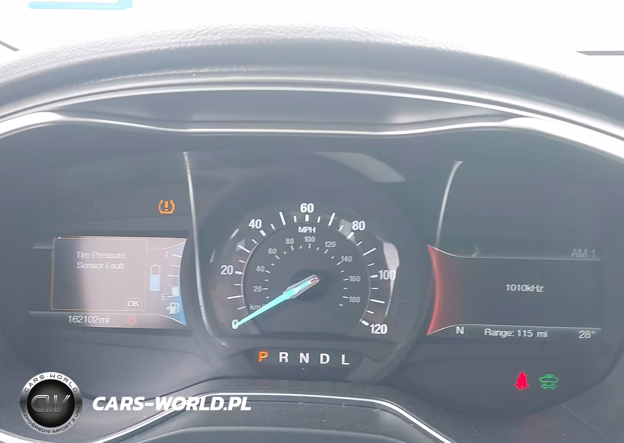 2017 Ford Fusion Energi Titanium VIN:3FA6P0SU9HR379605 - 7