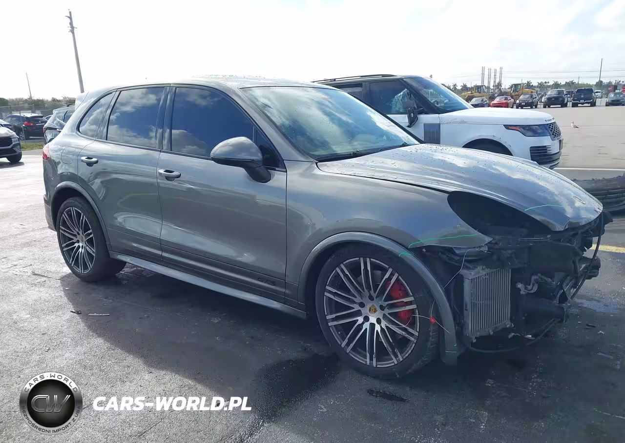 2016 Porsche Cayenne Gts