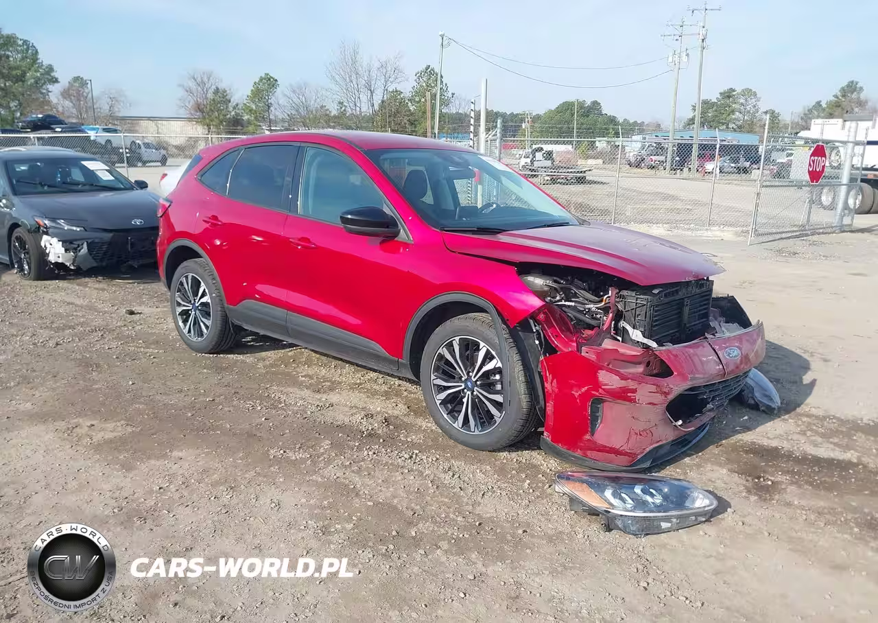2022 Ford Escape Se