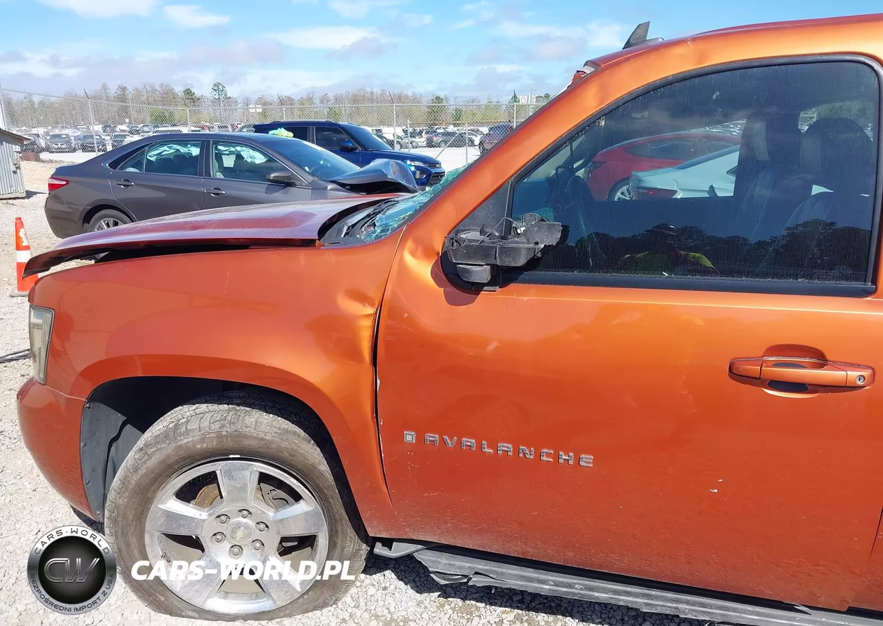 2007 Chevrolet Avalanche C1500 VIN:3GNEC12027G319347 - 16