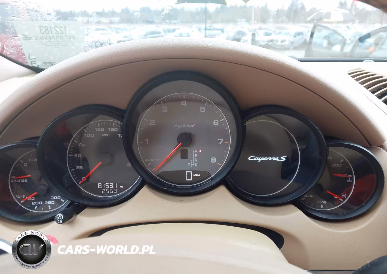 2011 Porsche Cayenne Hybrid S VIN:WP1AE2A29BLA92775 - 7