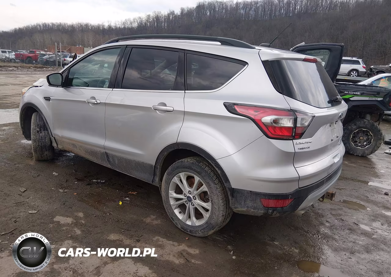 2017 Ford Escape Se VIN:1FMCU9G90HUB39684 - 3