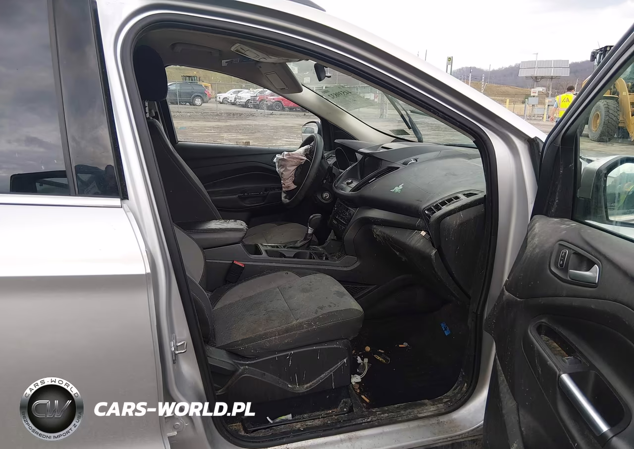 2017 Ford Escape Se VIN:1FMCU9G90HUB39684 - 5