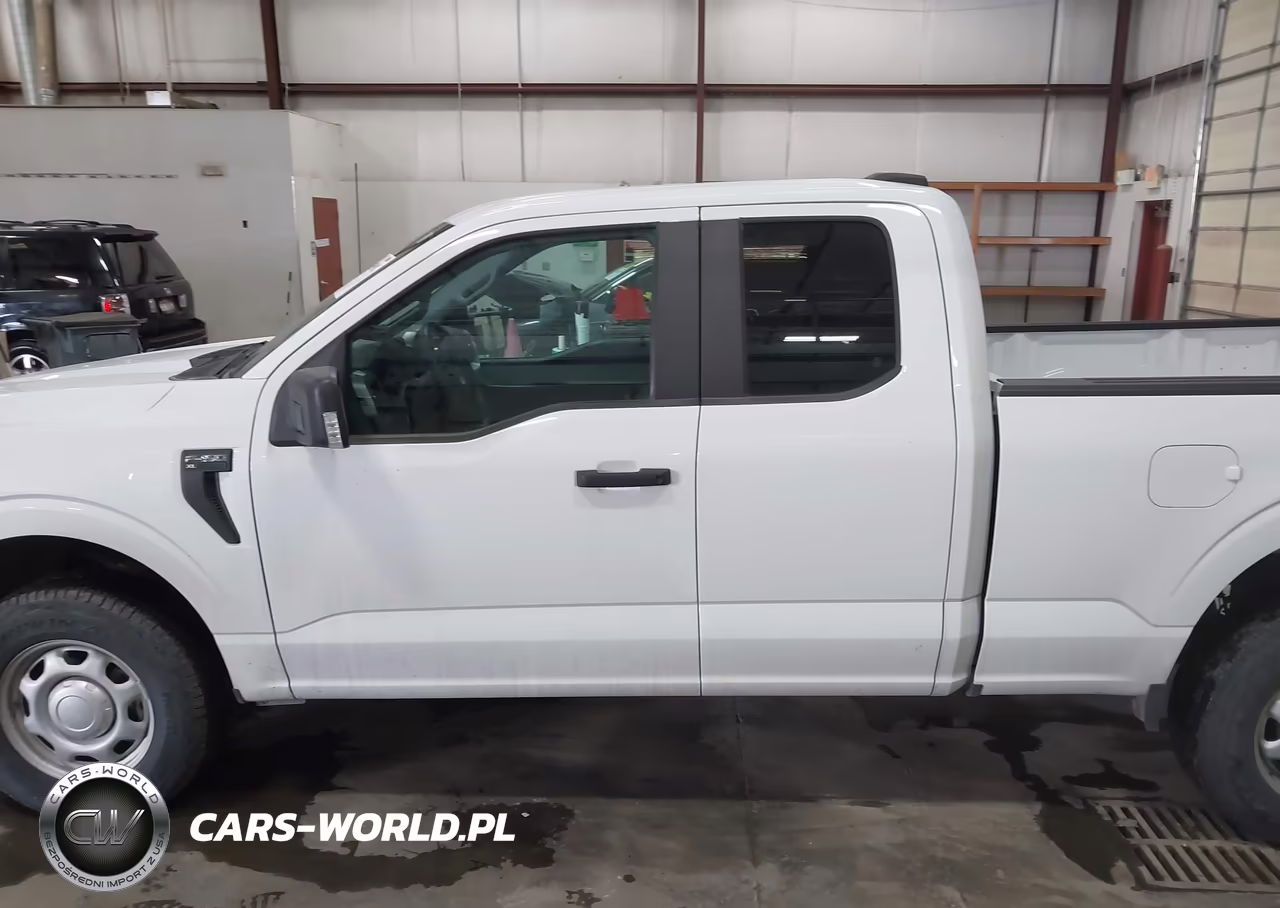 2023 Ford F-150 Xl VIN:1FTFX1E83PFA06392 - 16