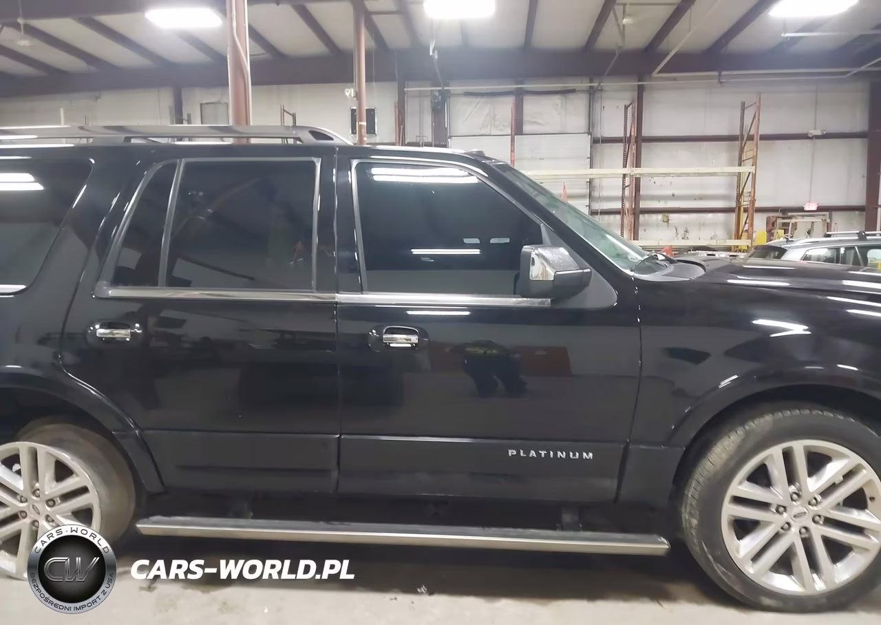 2016 Ford Expedition Platinum VIN:1FMJU1MT7GEF39386 - 13