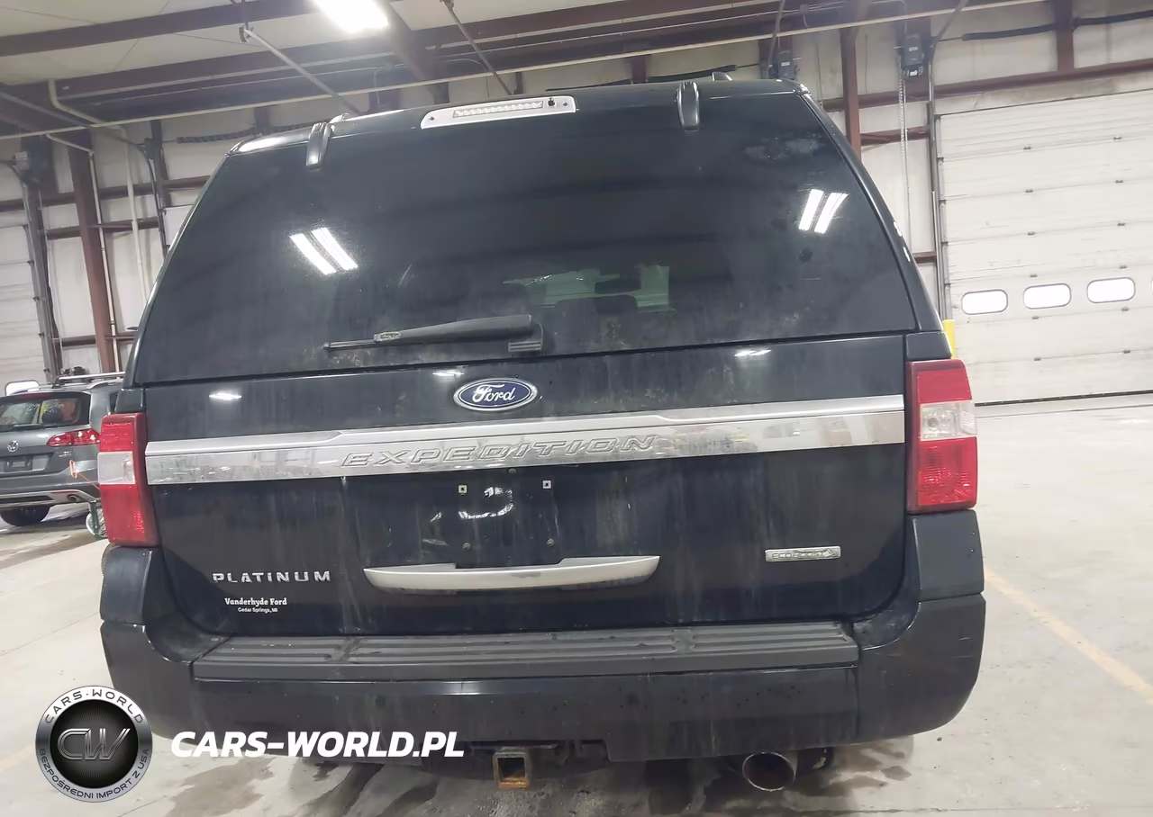 2016 Ford Expedition Platinum VIN:1FMJU1MT7GEF39386 - 16