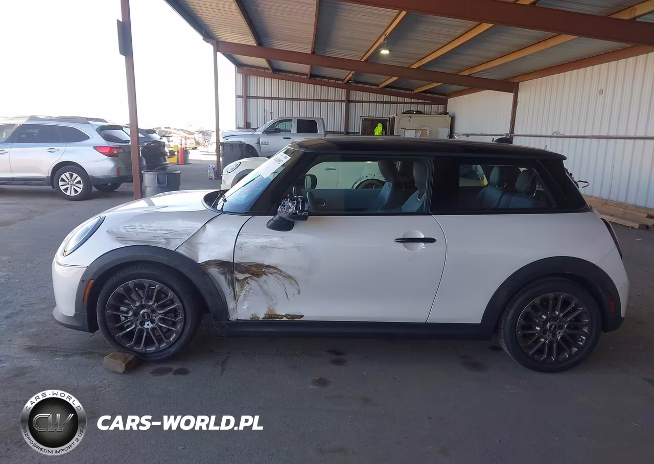 2025 Mini Hardtop Cooper VIN:WMW13GD08S2W46227 - 14