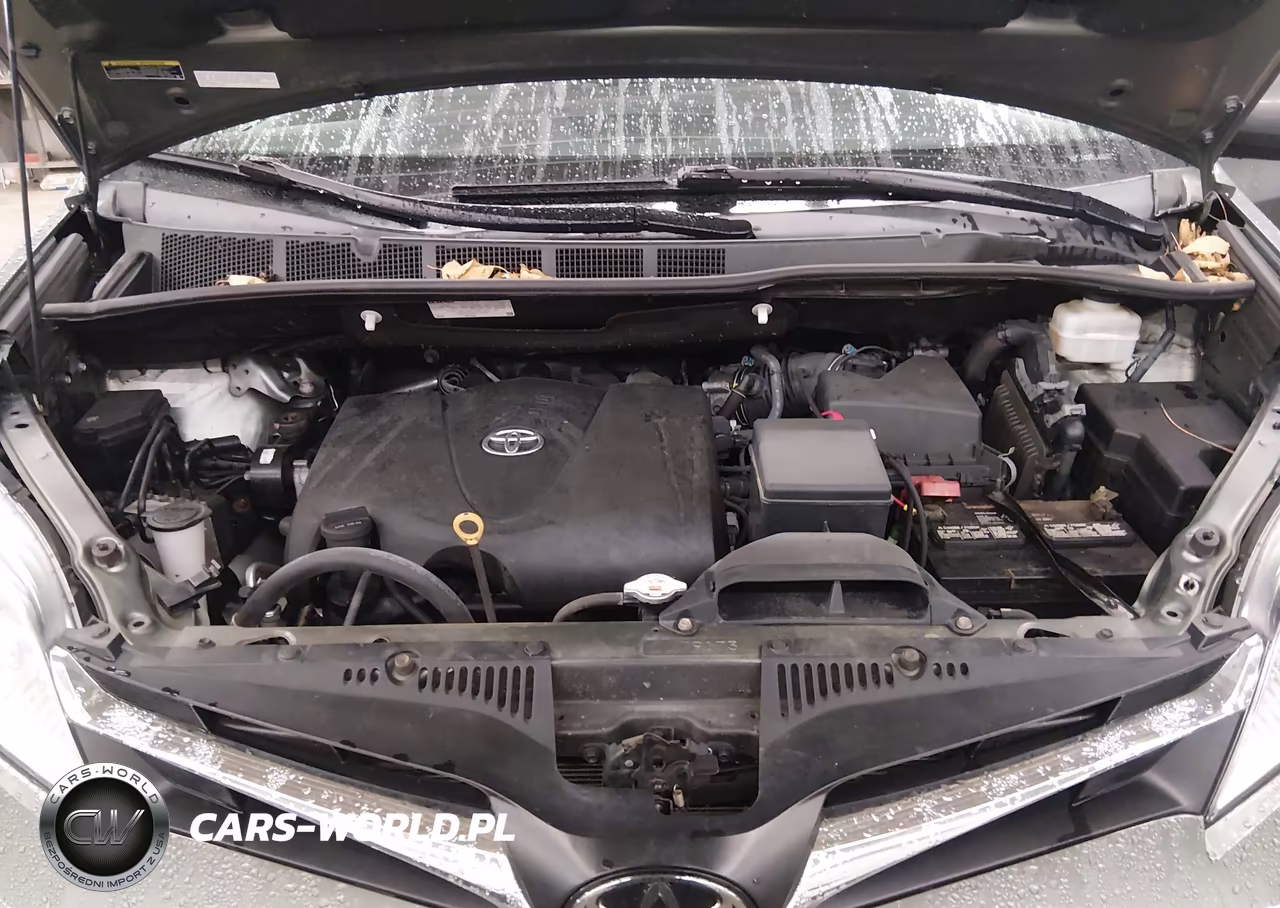 2020 Toyota Sienna Le VIN:5TDJZ3DC5LS234605 - 10