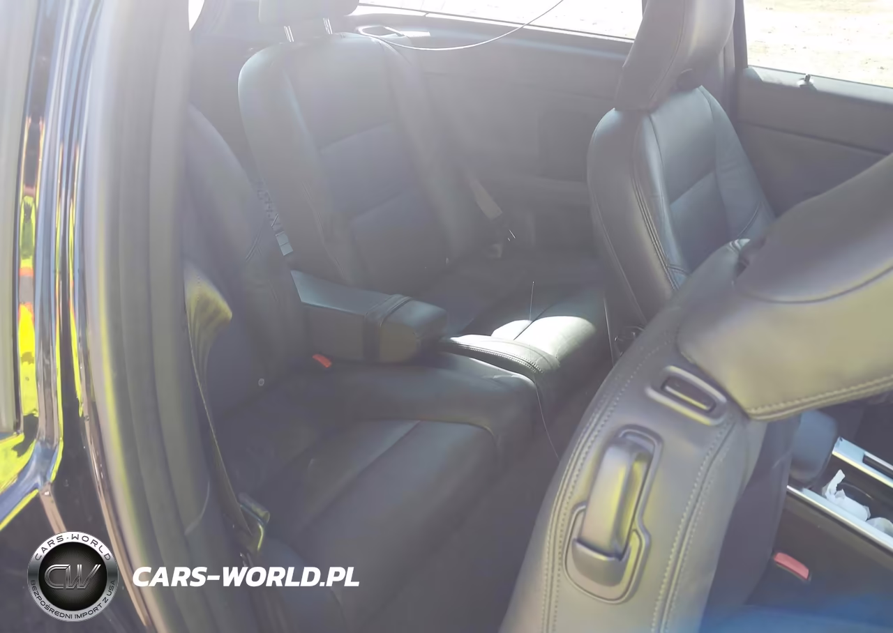 2013 Volvo C30 T5 VIN:YV1672MK6D2306640 - 8
