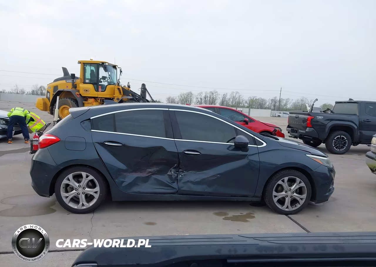 2017 Chevrolet Cruze Premier Auto VIN:3G1BF6SM1HS551187 - 13