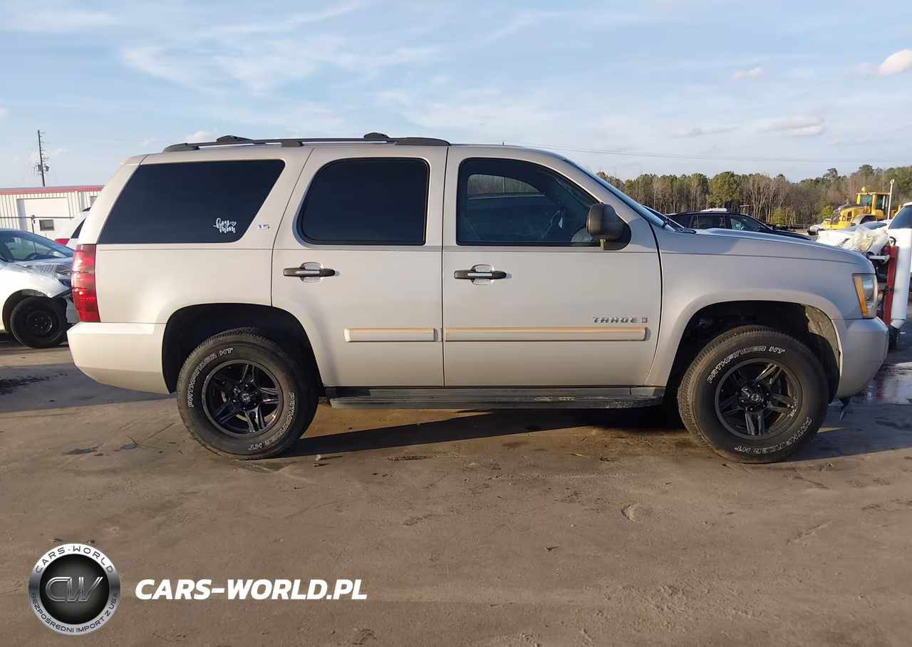 2007 Chevrolet Tahoe Ls VIN:1GNFC13CX7J381980 - 13