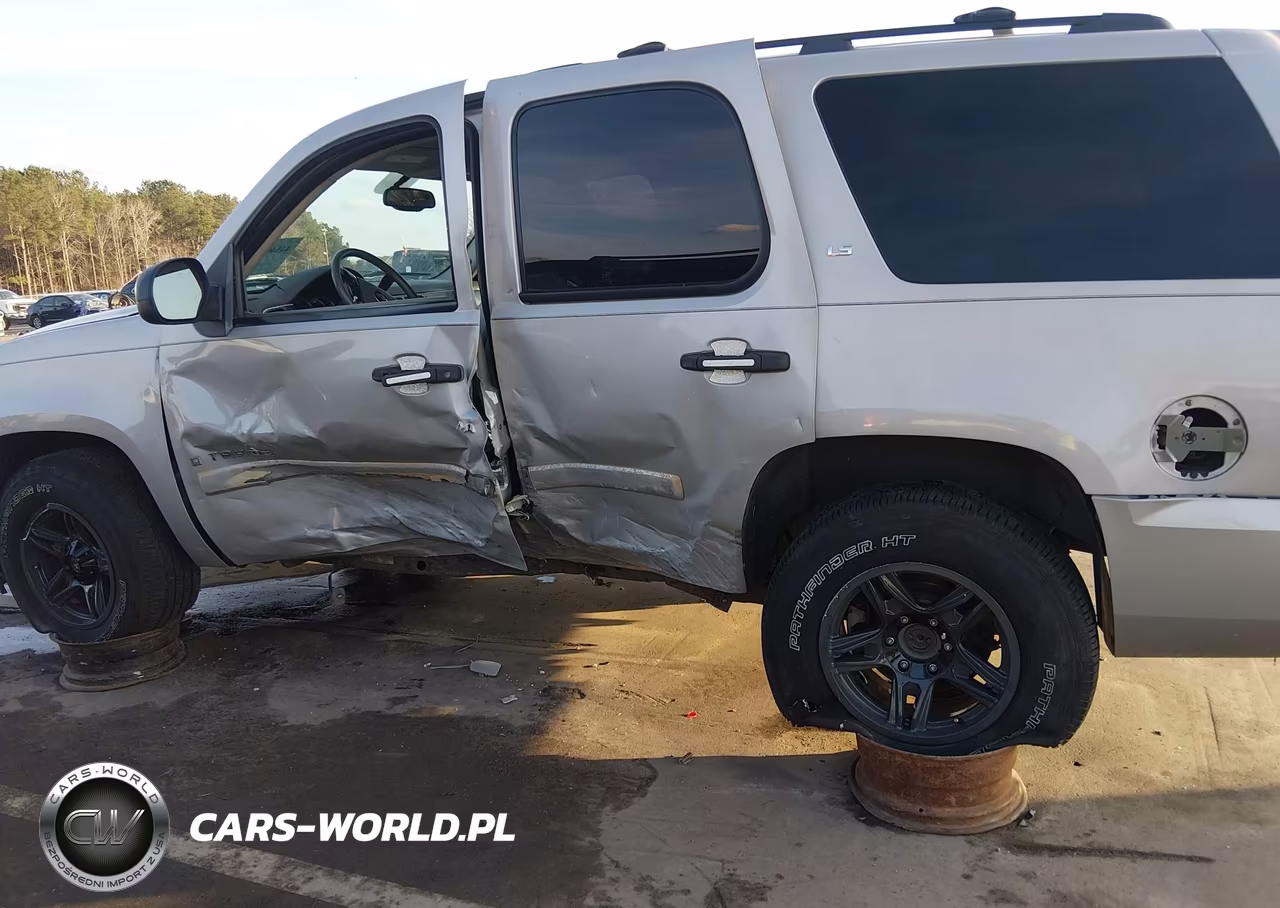 2007 Chevrolet Tahoe Ls VIN:1GNFC13CX7J381980 - 14