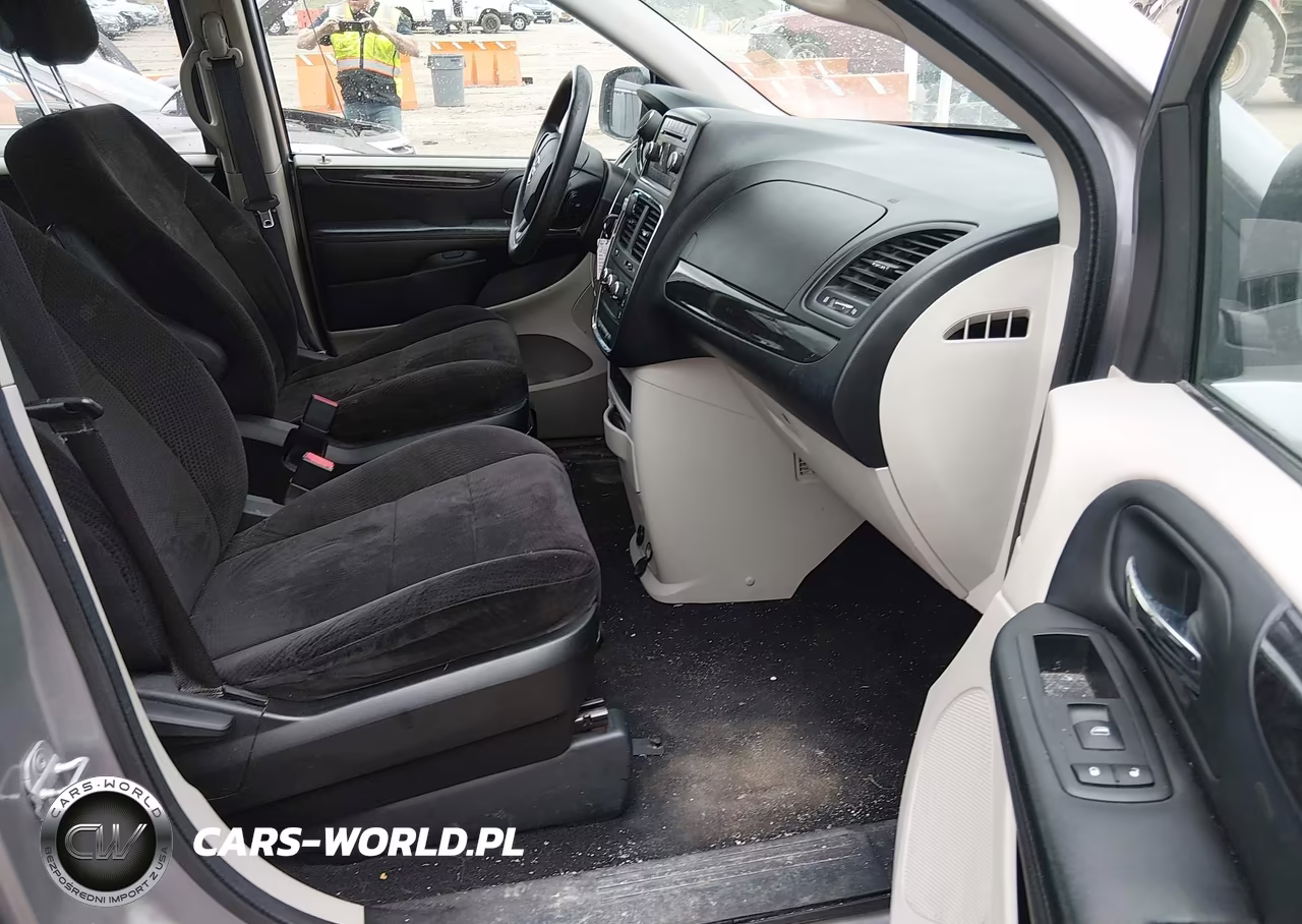 2014 Dodge Grand Caravan American Value Pkg VIN:2C4RDGBG0ER129237 - 5