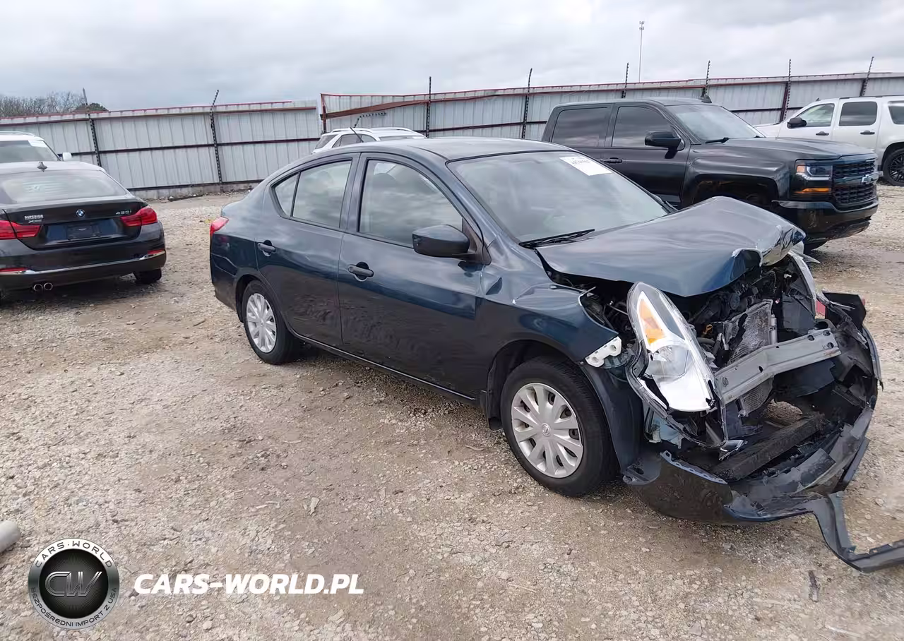 2016 Nissan Versa 1.6 S