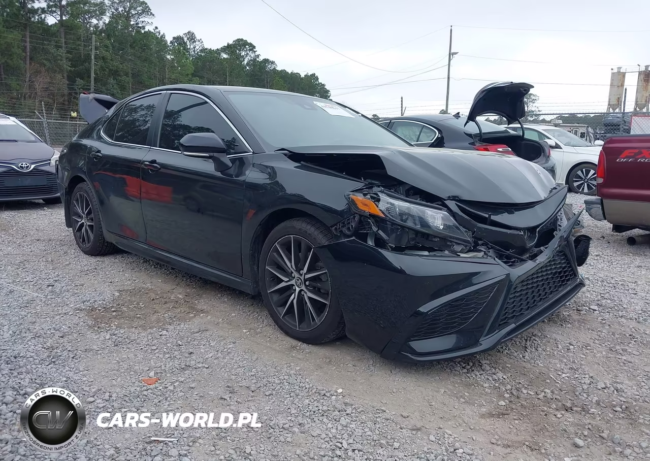 2022 Toyota Camry Se-Se Night Shade