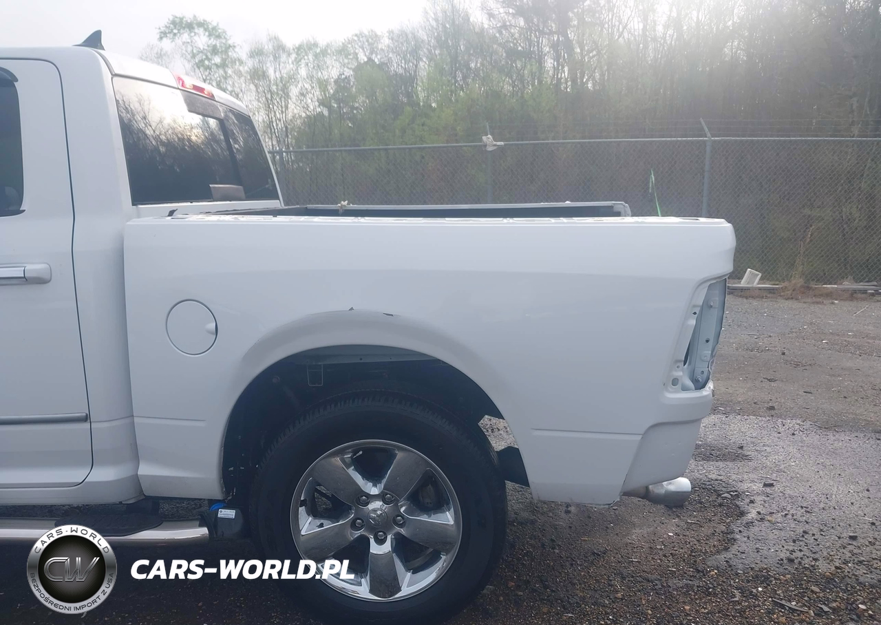 2018 Ram 1500 Big Horn 4X2 5'7 Box VIN:1C6RR6LMXJS225604 - 18