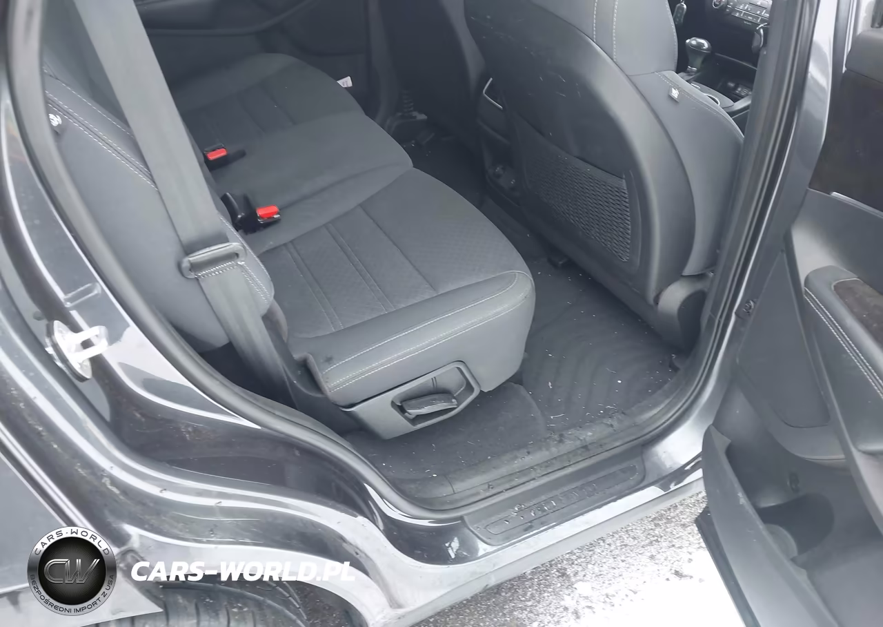 2018 Kia Sorento 2.4L Lx VIN:5XYPGDA3XJG348636 - 8