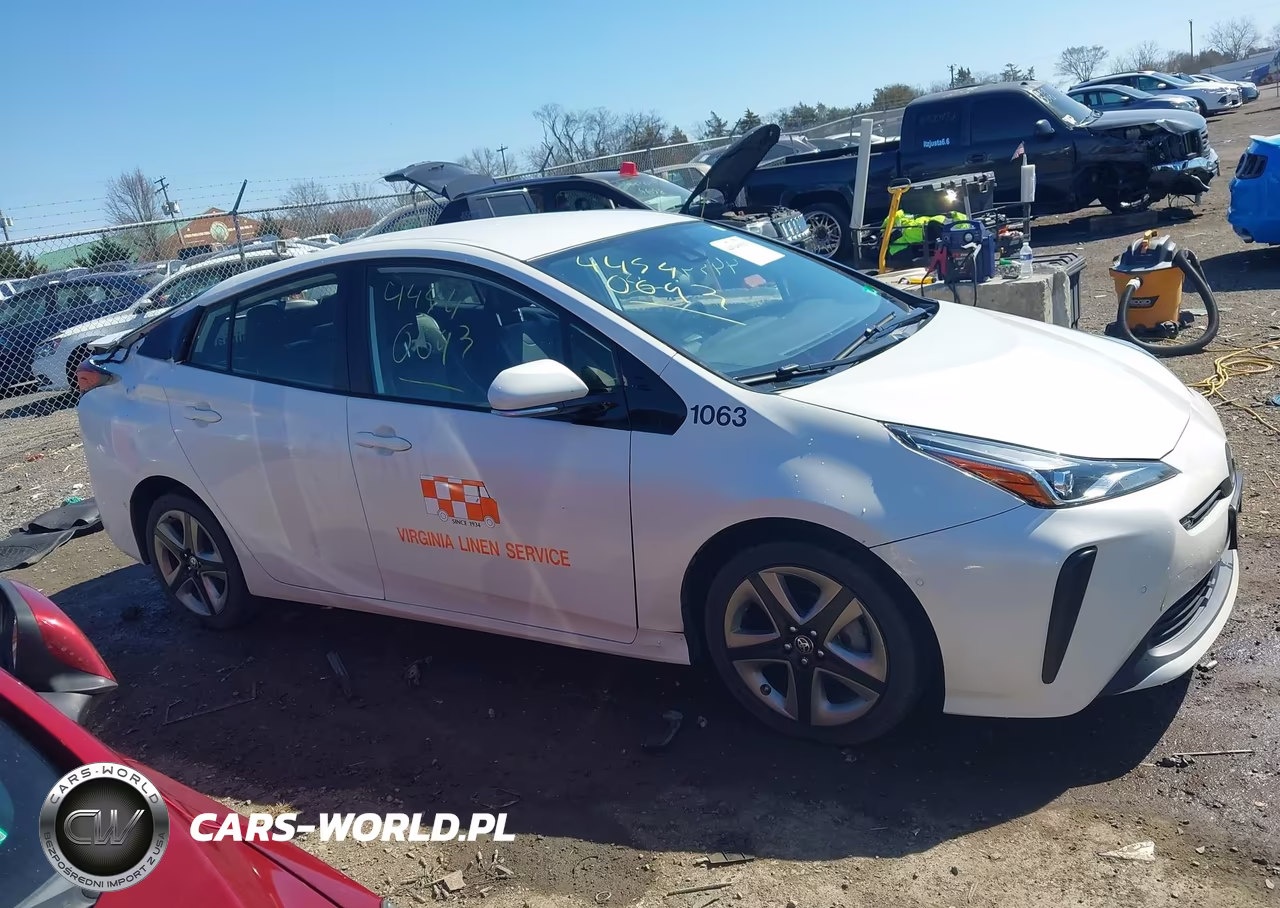 2019 Toyota Prius Xle VIN:JTDKARFUXK3084995 - 13