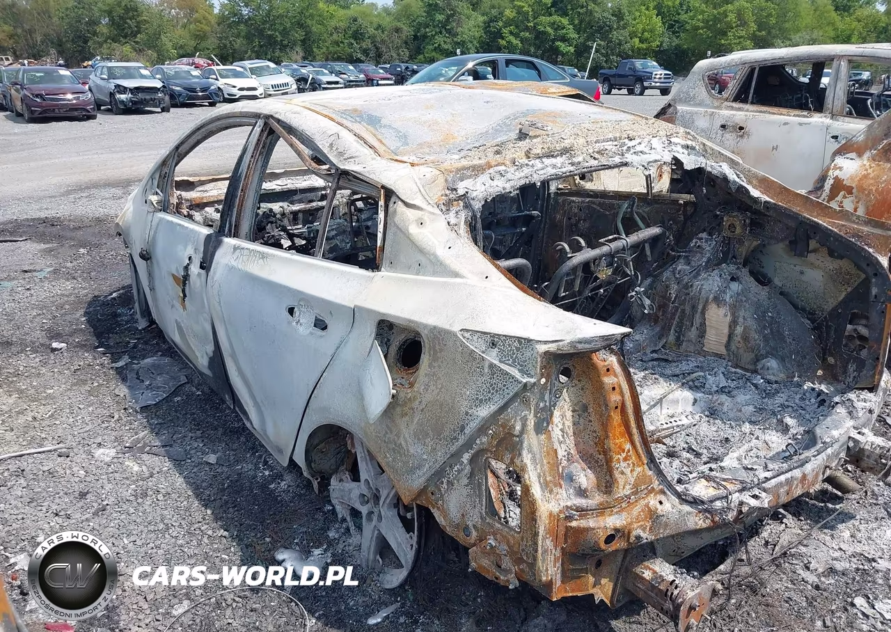 2019 Toyota Prius Xle VIN:JTDKARFUXK3084995 - 3