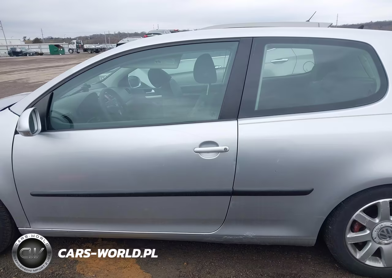 2007 Volkswagen Rabbit 2-Door VIN:WVWBR71KX7W213682 - 14