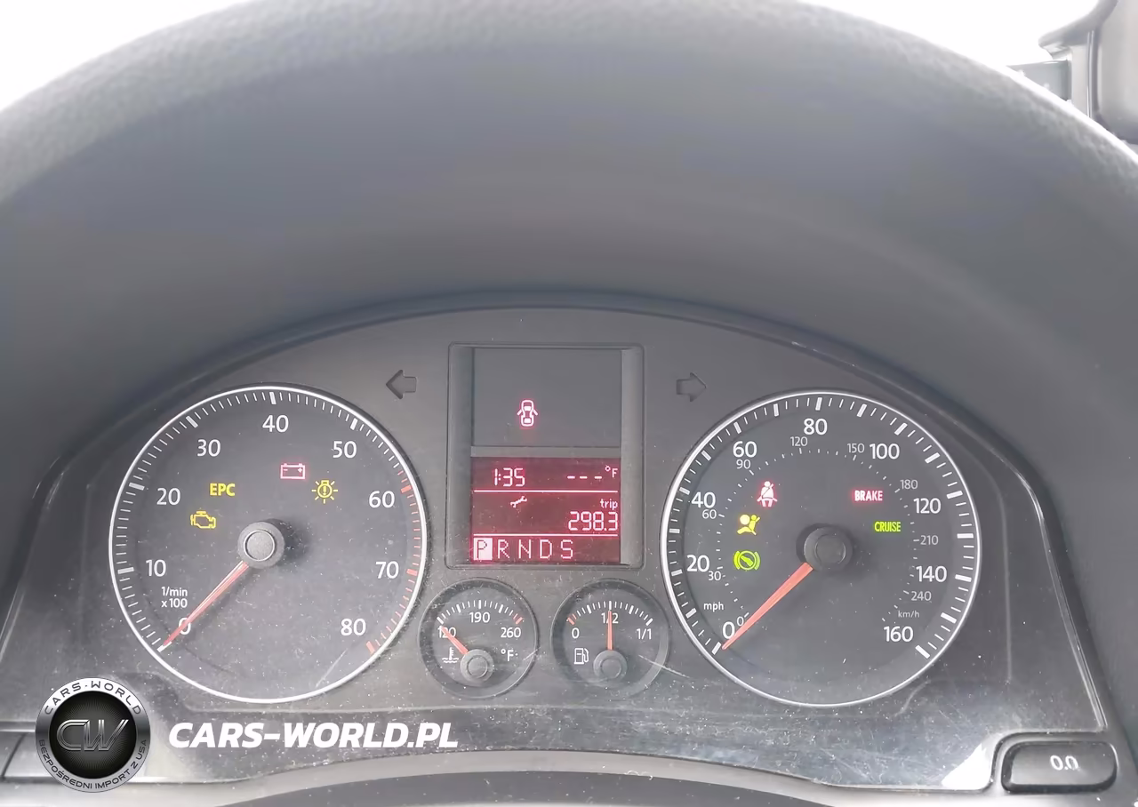 2007 Volkswagen Rabbit 2-Door VIN:WVWBR71KX7W213682 - 7