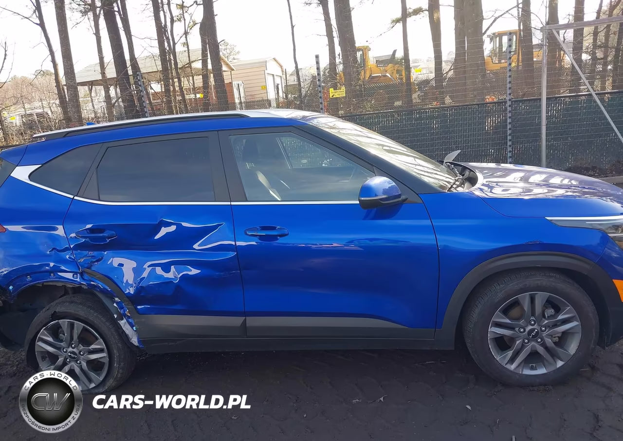 2023 Kia Seltos S VIN:KNDEU2AA9P7393558 - 13