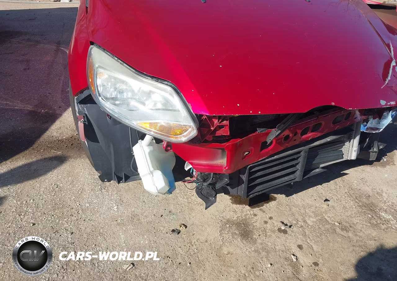 2012 Ford Focus Se VIN:1FAHP3K27CL318995 - 18