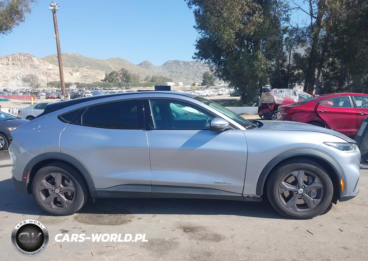 2022 Ford Mustang Mach-E Select VIN:3FMTK1SS7NMA28227 - 12