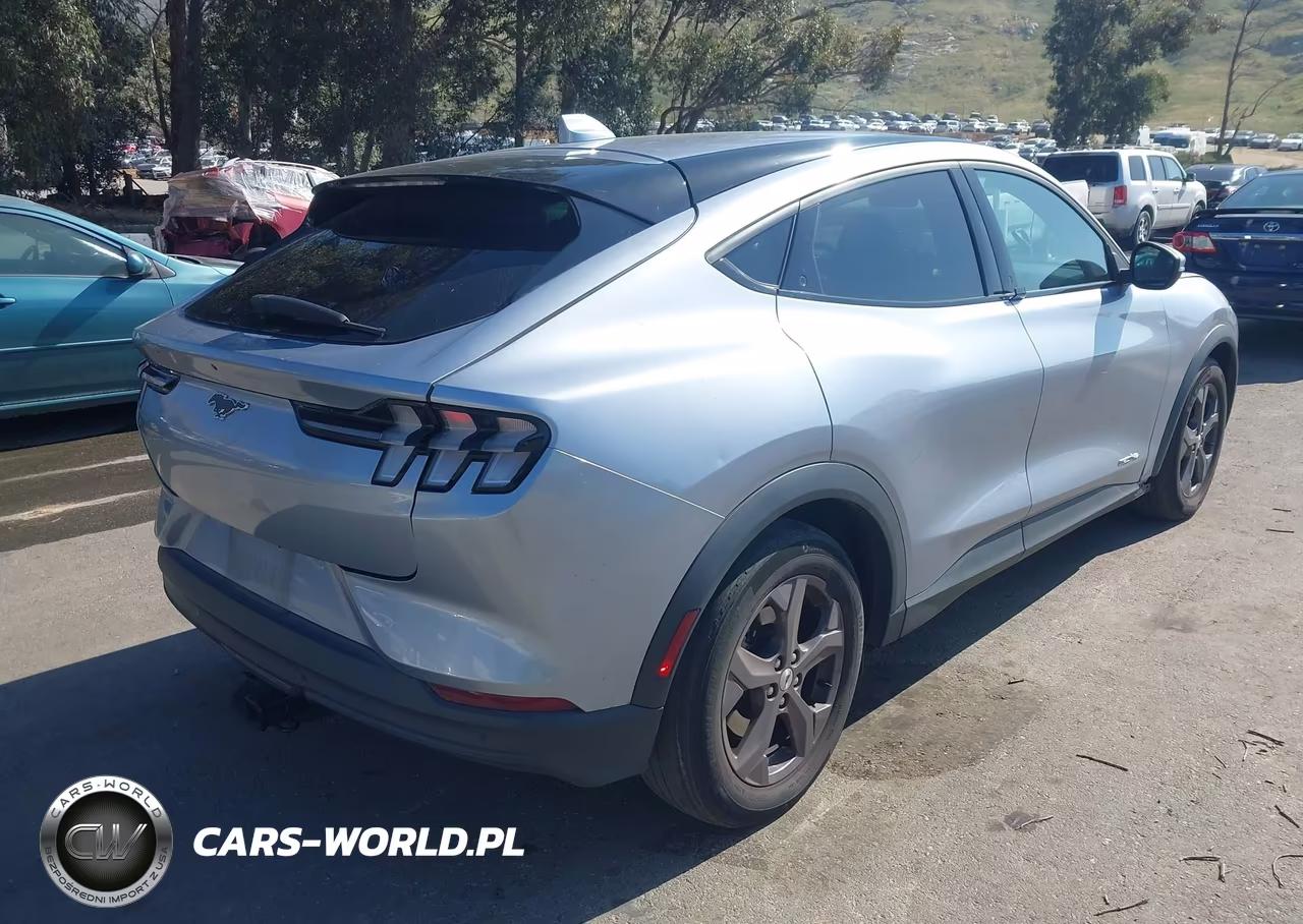 2022 Ford Mustang Mach-E Select VIN:3FMTK1SS7NMA28227 - 4