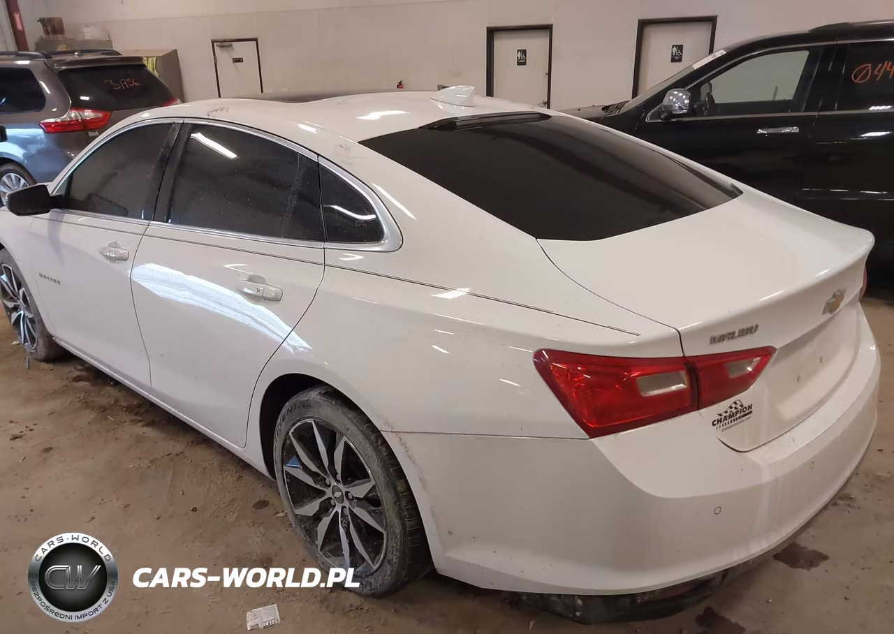 2018 Chevrolet Malibu Lt VIN:1G1ZD5ST1JF268692 - 3