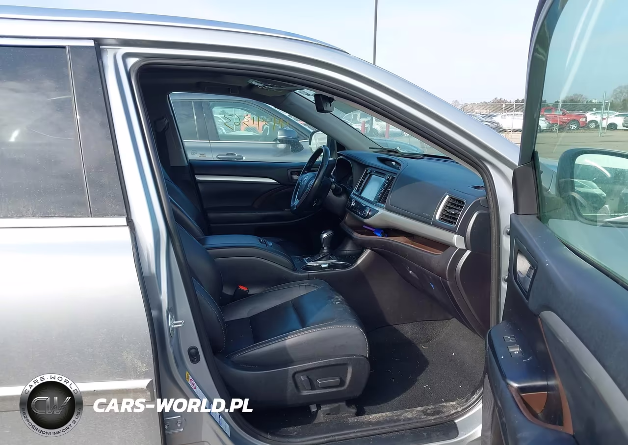 2019 Toyota Highlander Xle VIN:5TDJZRFH5KS930987 - 5