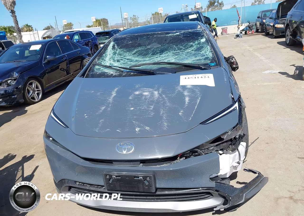 2024 Toyota Prius Xle VIN:JTDACAAU6R3020283 - 12