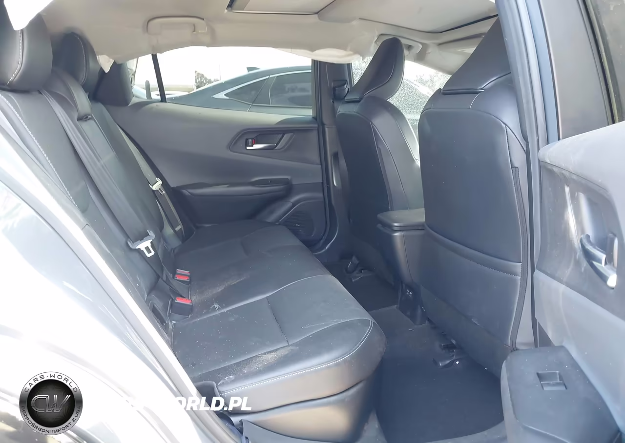 2024 Toyota Prius Xle VIN:JTDACAAU6R3020283 - 8