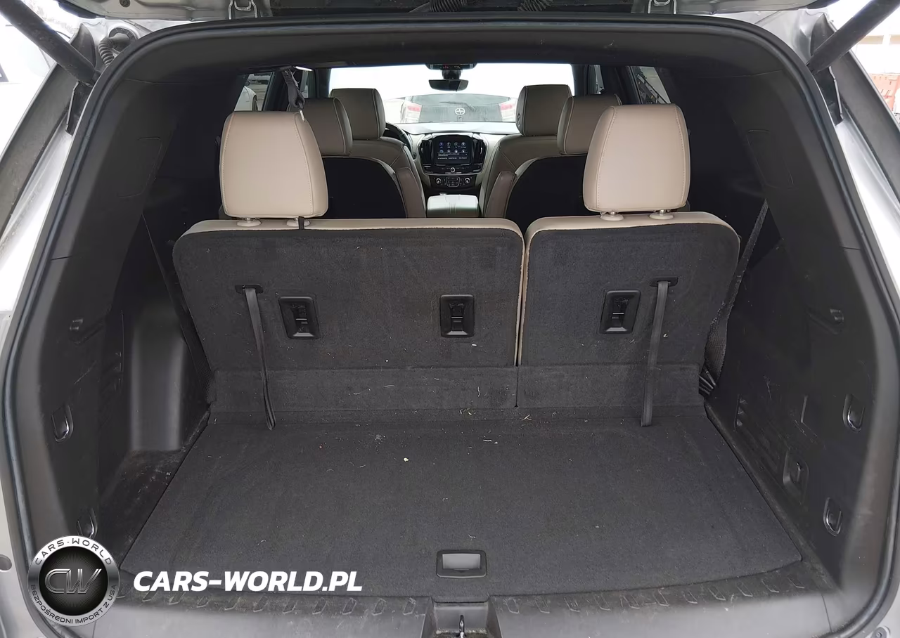2023 Chevrolet Traverse Fwd Premier VIN:1GNERKKW7PJ127266 - 17