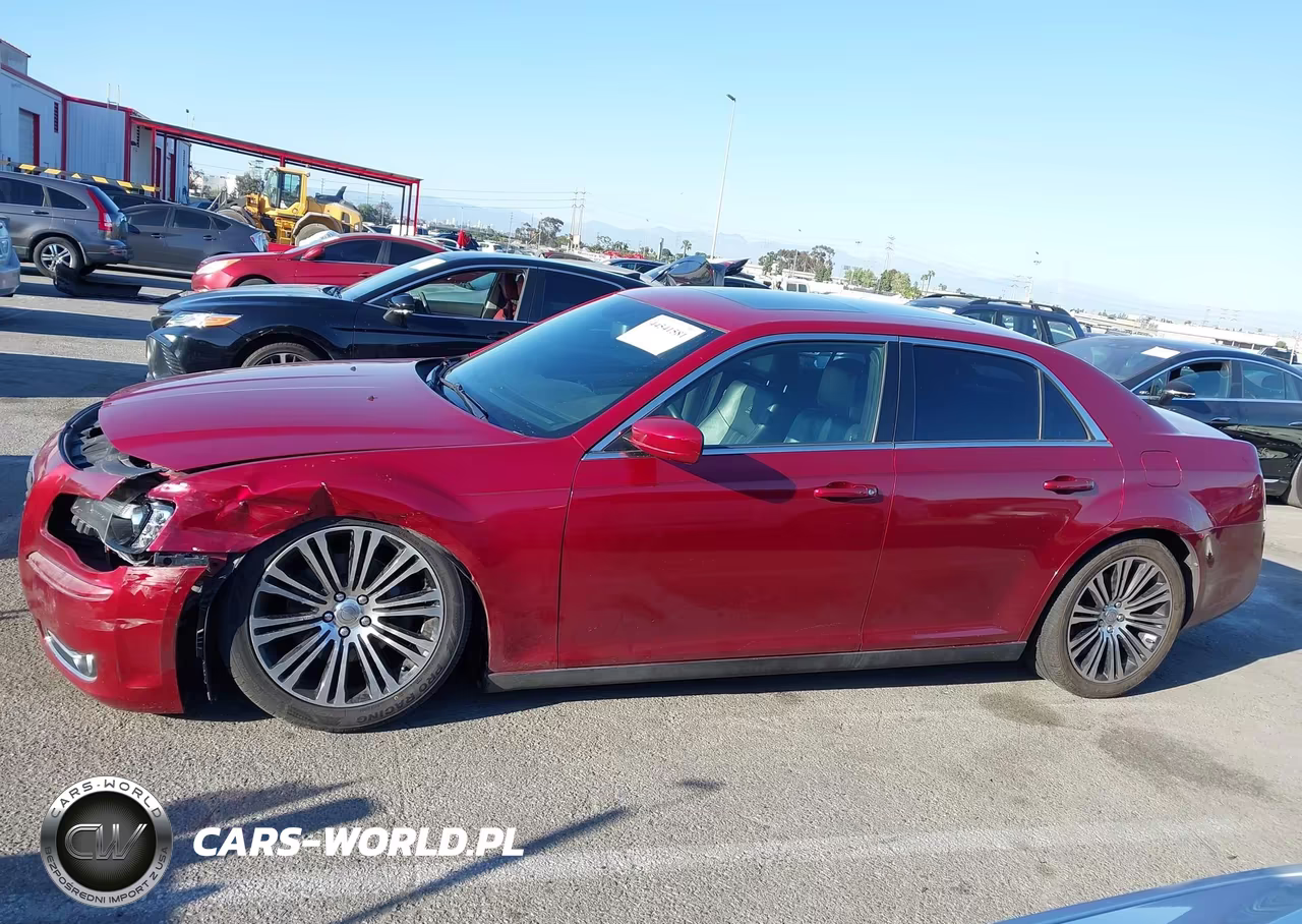 2014 Chrysler 300 300S VIN:2C3CCABT1EH200300 - 14