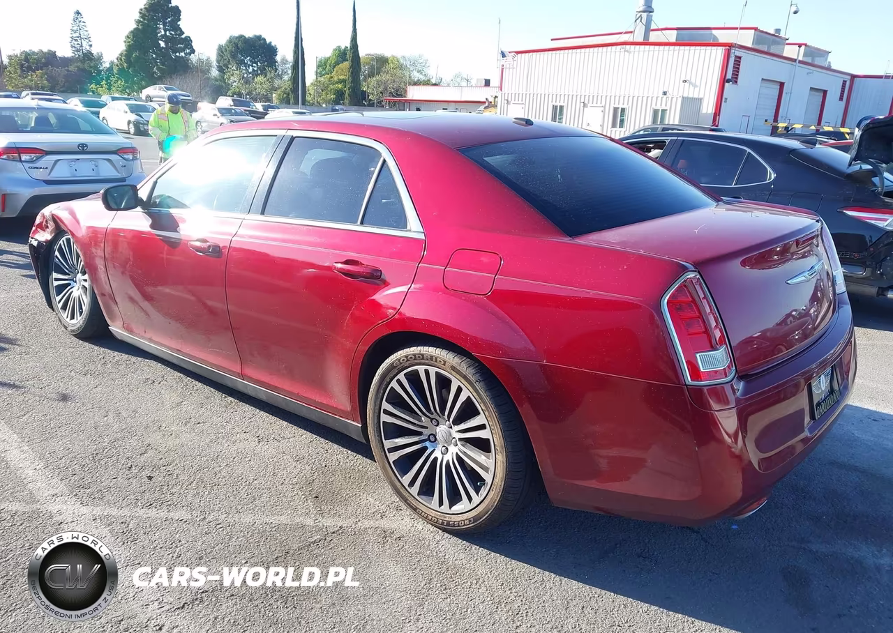 2014 Chrysler 300 300S VIN:2C3CCABT1EH200300 - 3