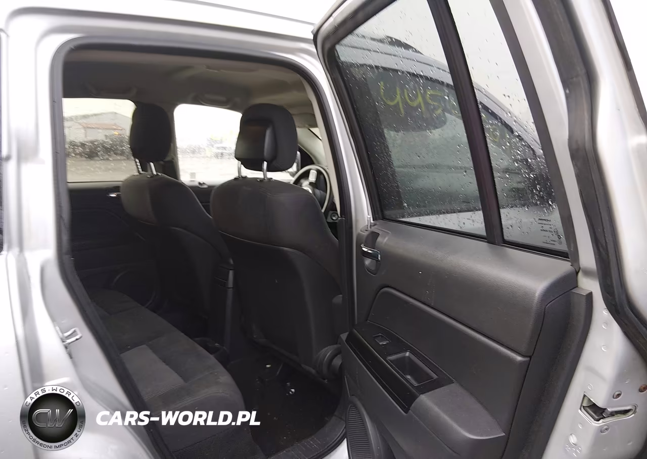 2011 Jeep Compass VIN:1J4NT1FA9BD138564 - 8